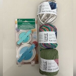 Pom Pom Maker + Threads